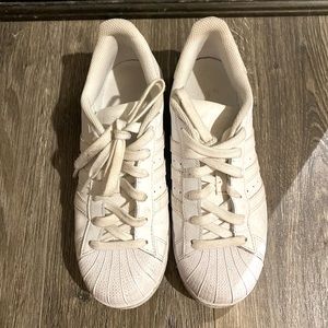 Superstar adidas sneaker